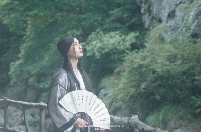 AI数字人服务接近于真人，AI数字人一体机提升自助式人机交互服务