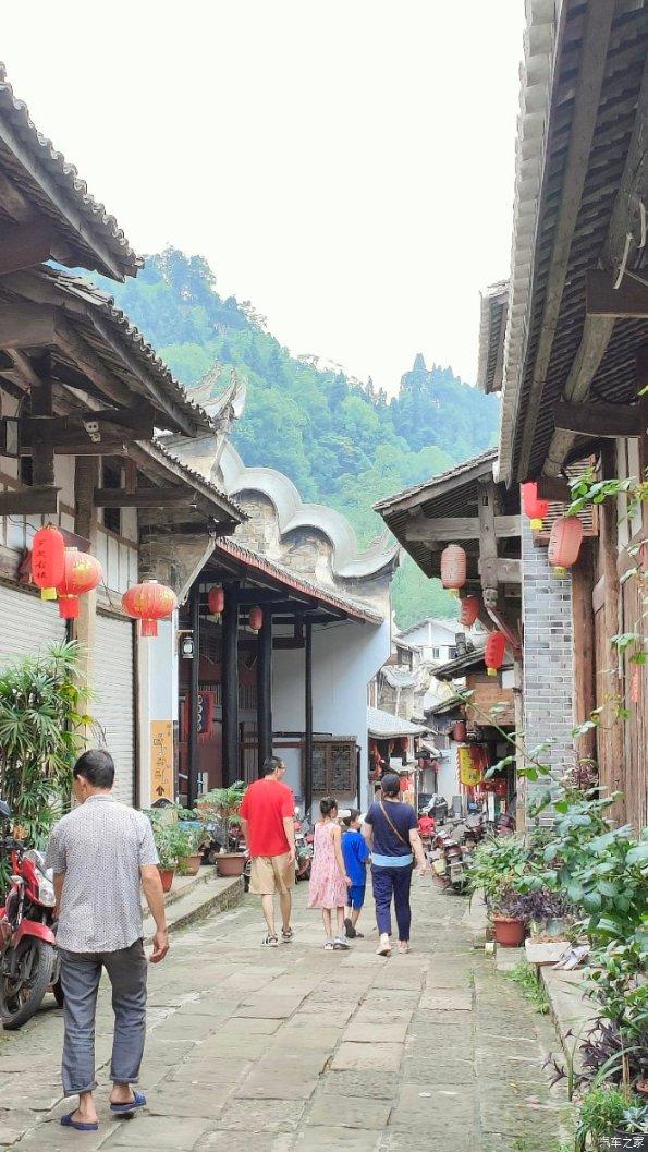 中国GPU芯片独角兽“壁仞科技”联合创始人徐凌杰离职，公司已融资超50亿元