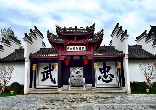逃出昏暗的地下室2