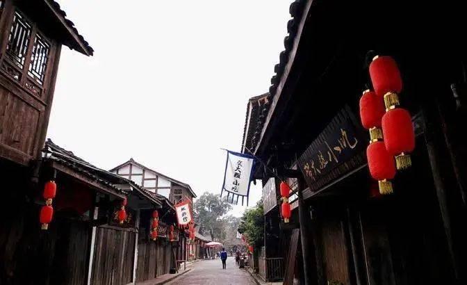 美联储利率决议前夕，美债利差倒挂再次扩大至20bp以上，短期美债或将迎来配置“黄金期”？