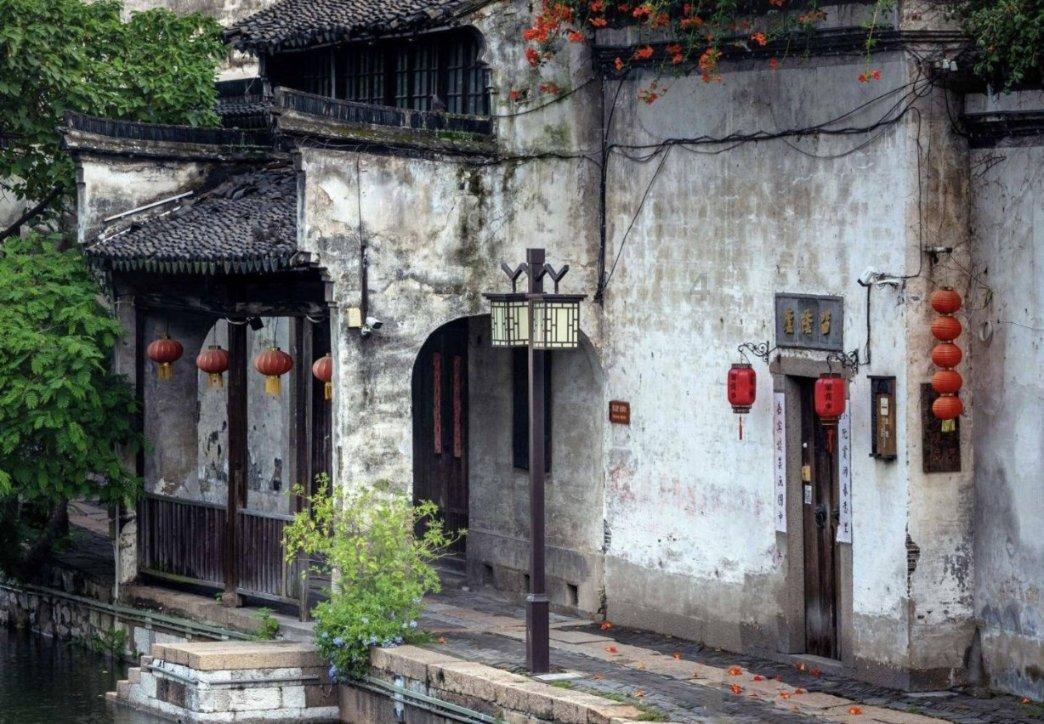 贺峻霖将担任大学生电影节青春之夜主持人，他个人的发展怎么样？游戏画面