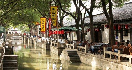 做梦梦见小哥哥是什么意思？游戏画面