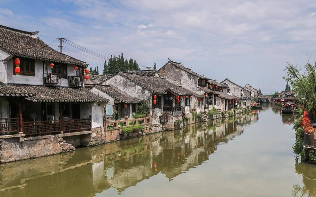 迷人的妖精