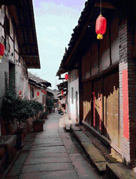 逃离昏暗下的小村